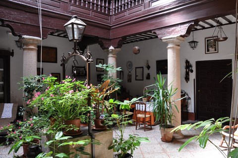 Casa del Caballero del Verde Gabán